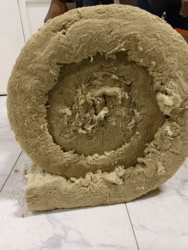 Rockwool Roll with Wire Mesh